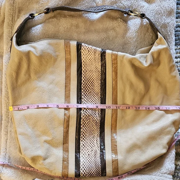 Elegant Multi-Color Leather Hobo Bag - Picture 9 of 9